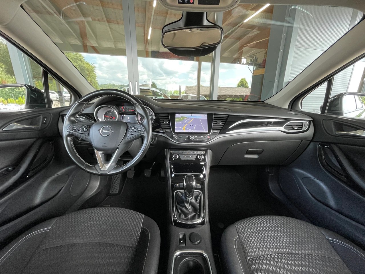 
								OPEL Astra full									