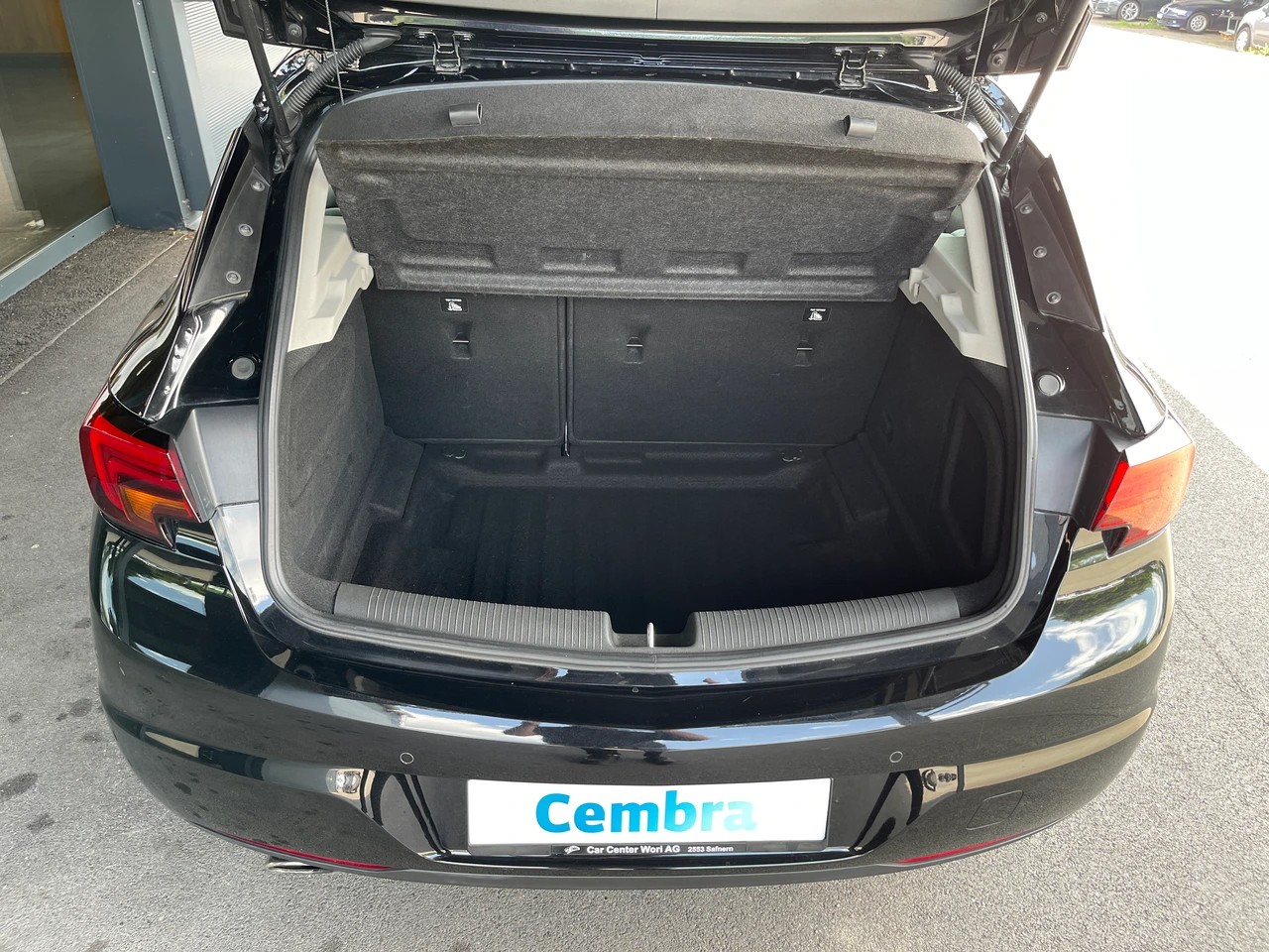 
								OPEL Astra full									