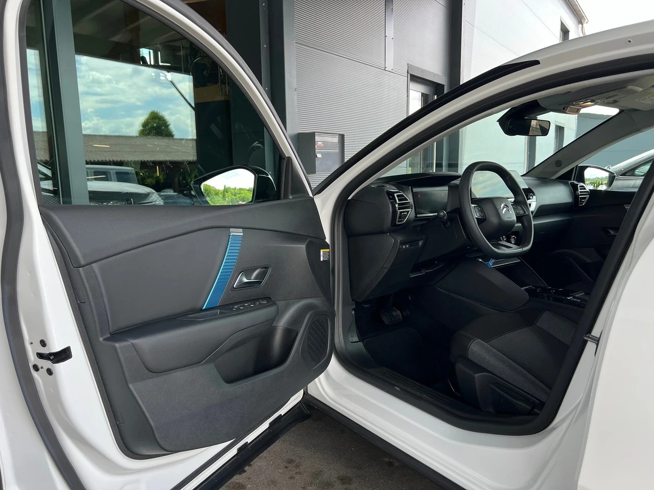 
								CITROEN C4 full									
