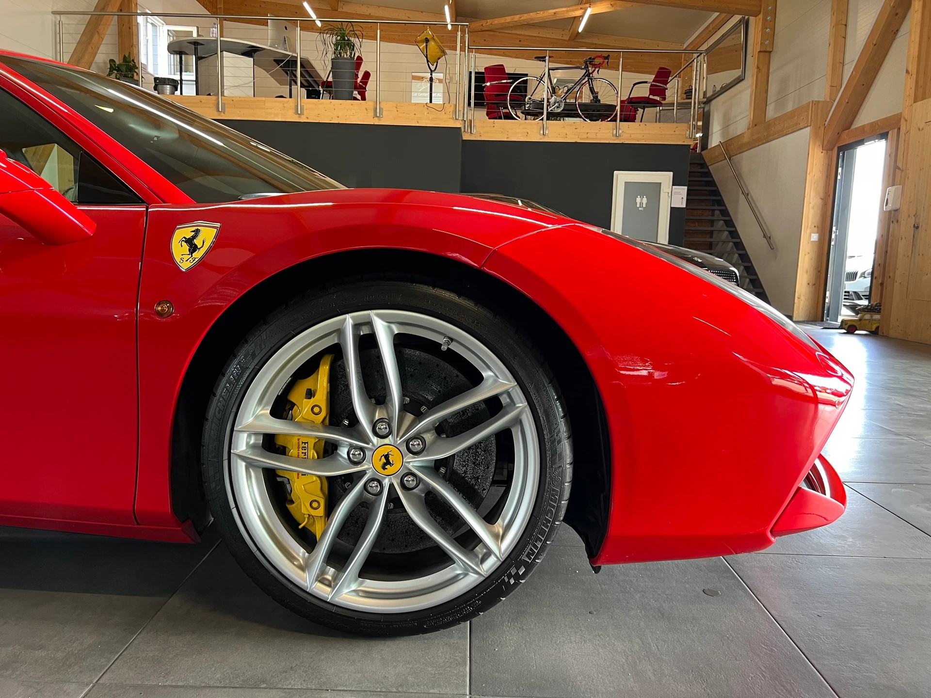 
								FERRARI 488 full									