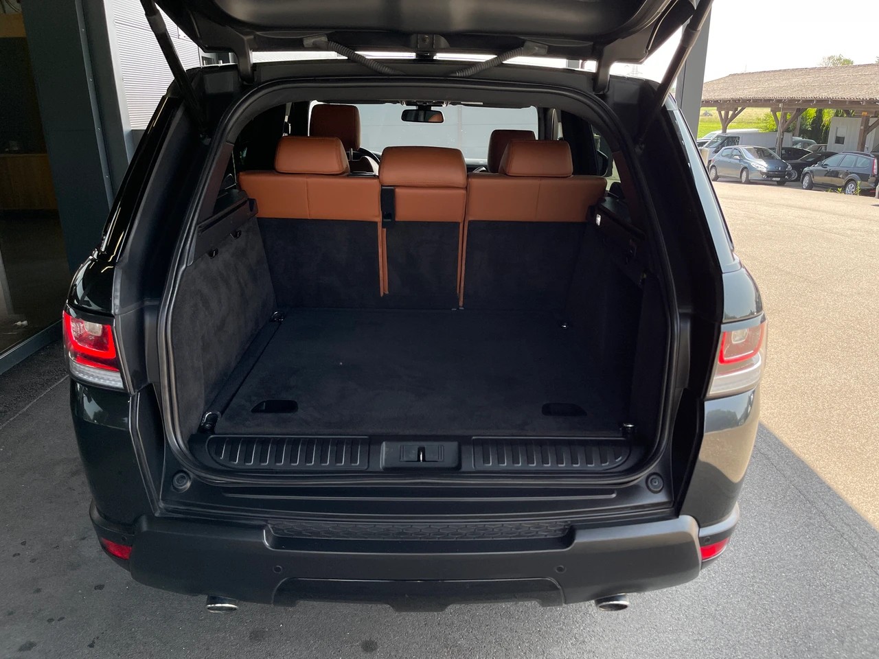 
								LAND ROVER Range Rover Sport full									