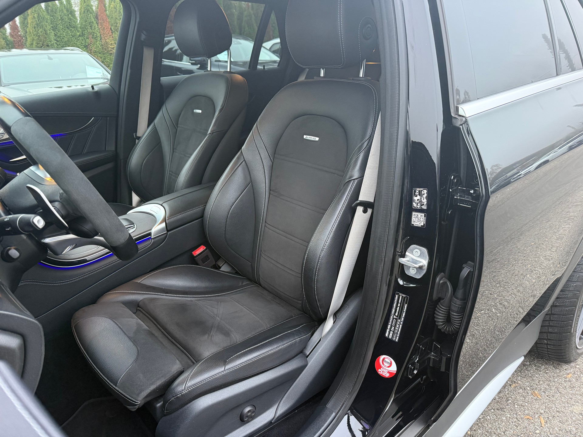 
								MERCEDES-BENZ GLC 63 S full									