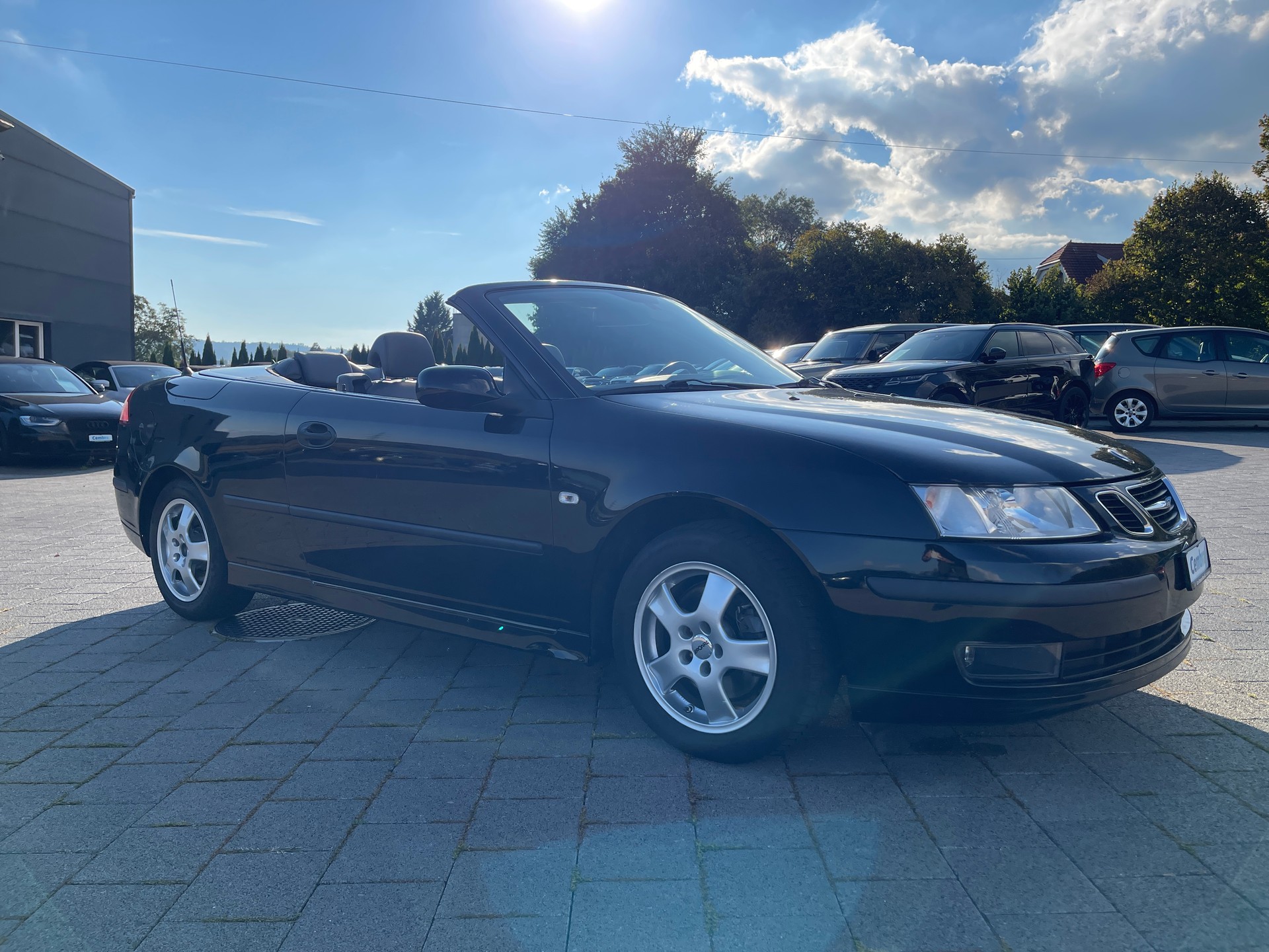 
								Saab Cabrio full									