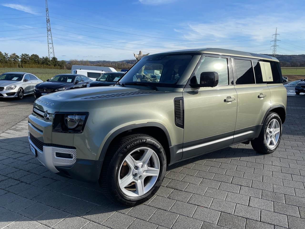 LAND ROVER Defender 110