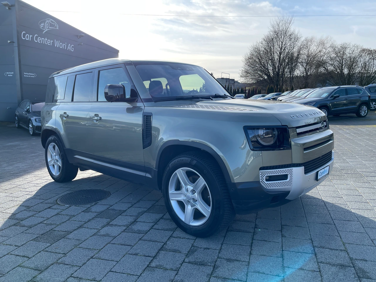 LAND ROVER Defender 110