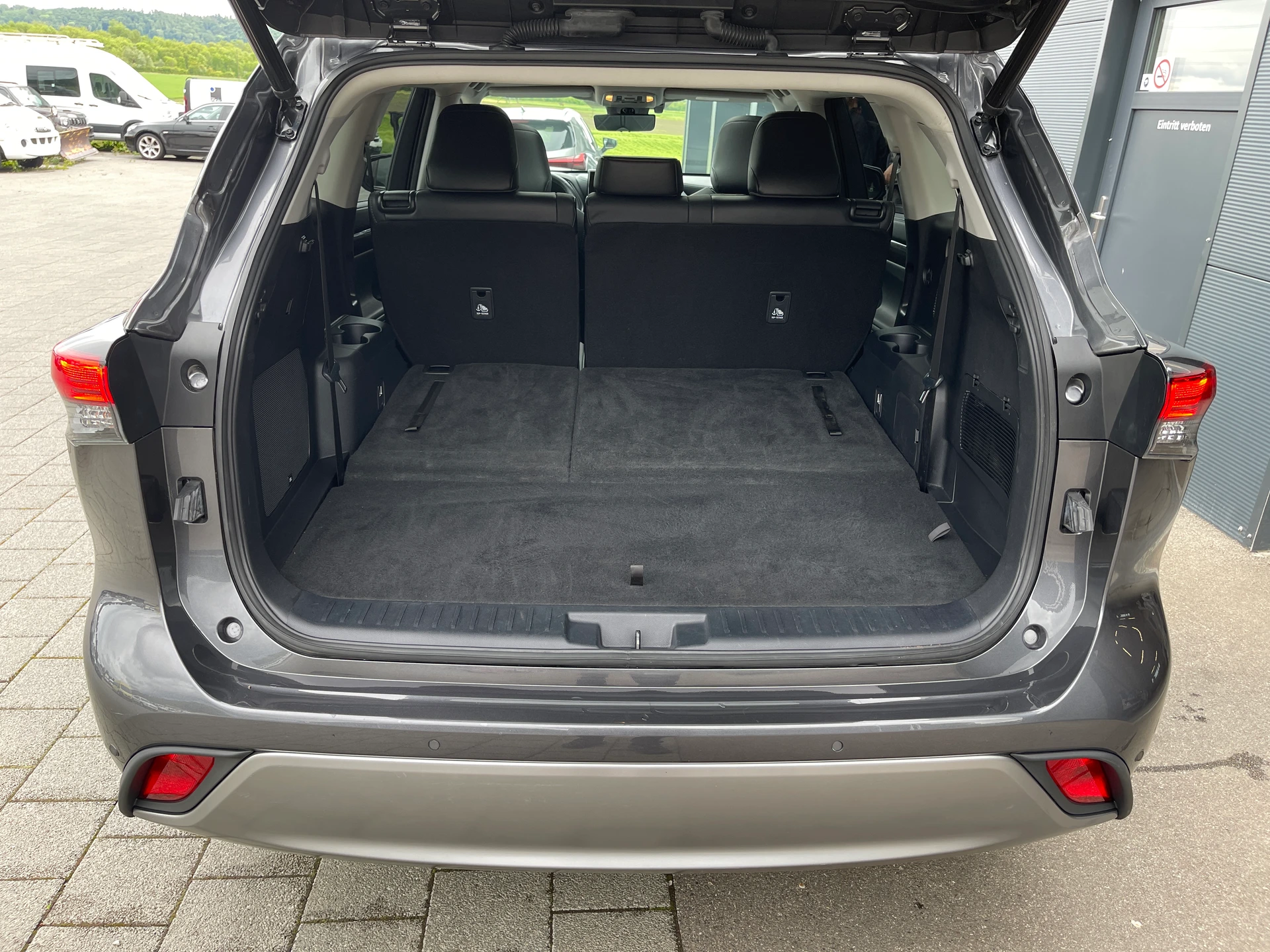 
								TOYOTA Highlander full									